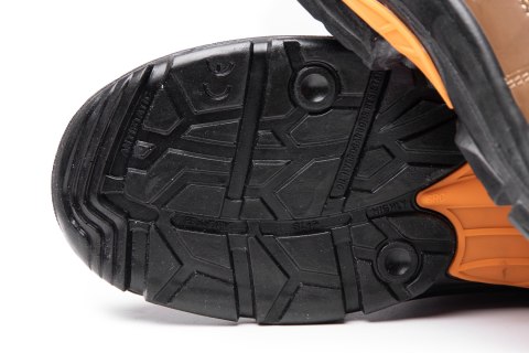 TRZEWIK K08 S3 SRC - Brązowy 41