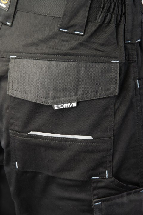 SPODNIE KRÓTKIE DRIVE CZARNE - Czarny 60 SPODNIE KRÓTKIE DRIVE CZARNE - Czarny 60