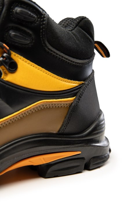 TRZEWIK K08 S3 SRC - Brązowy 44