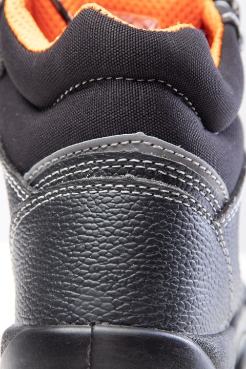 TRZEWIK R02 S3 SRC - __ 39