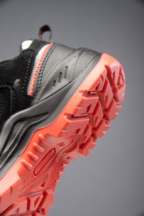 PÓŁBUT N06 SRC ESD S1-P - N06 39