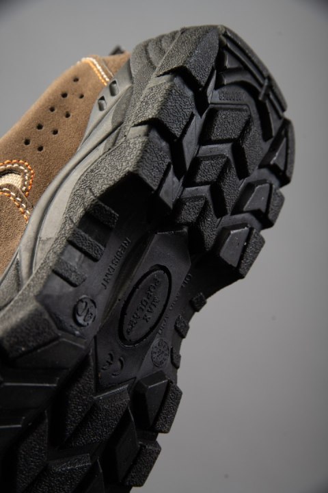 PÓŁBUT ZAMSZ BRĄZ. S1-P SRC - __ 45