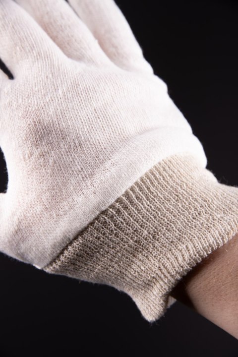 ZE ŚCIĄGACZEM - __ 25(09)